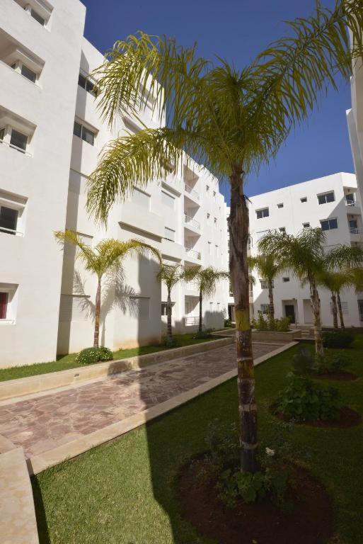 T10 Apartment *