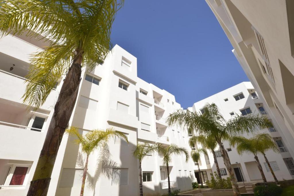 T10 Apartment *